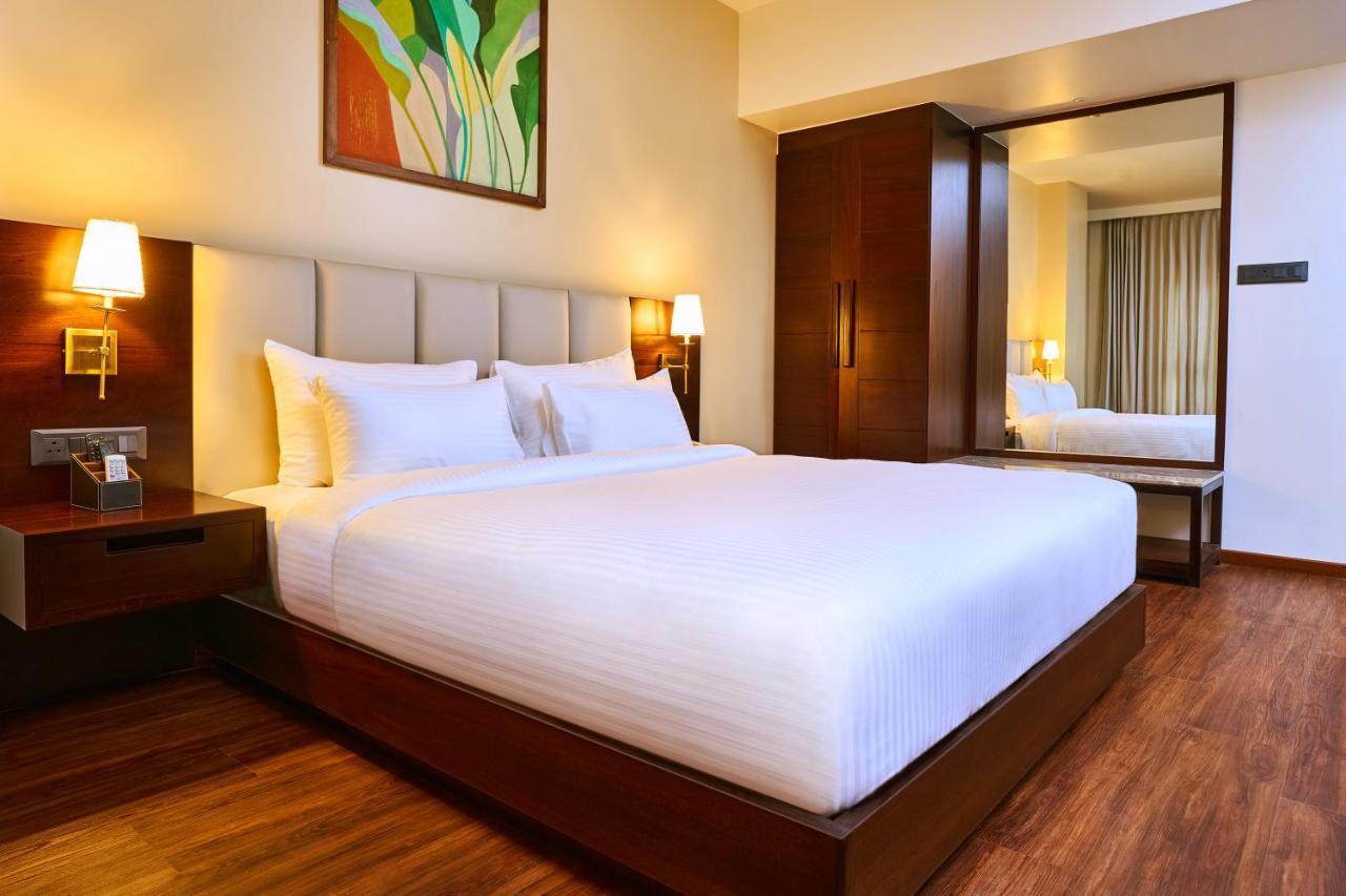 Visthara Hotel Bangalore Esterno foto