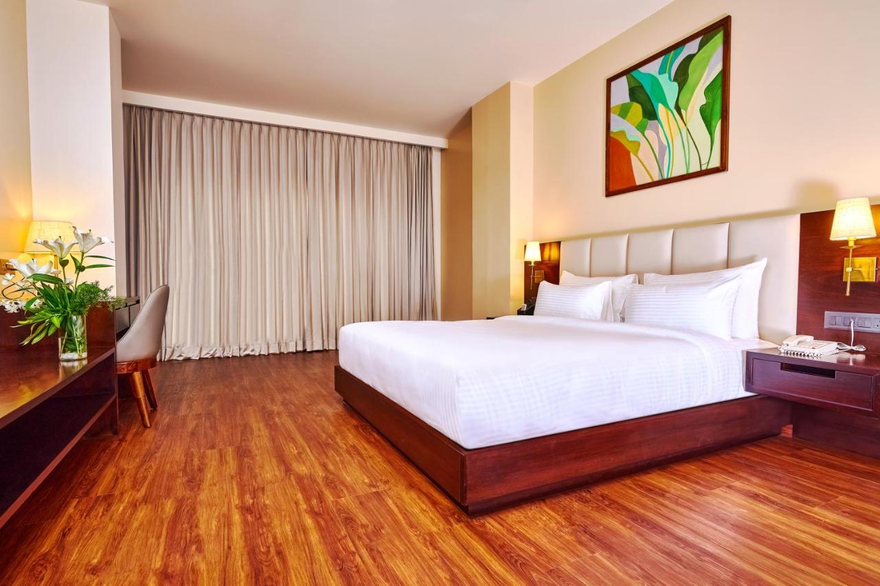 Visthara Hotel Bangalore Esterno foto